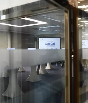 Фотоотчет Quacol Москва 2018 Фотограф от EndoExpert